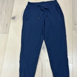 Lululemon blue pants